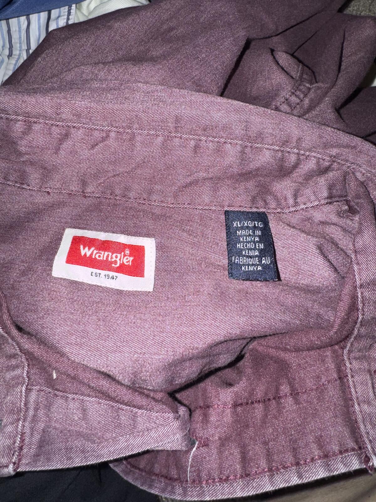 Wrangler Men's Mauve Button-Up Shirt with Chest Pockets