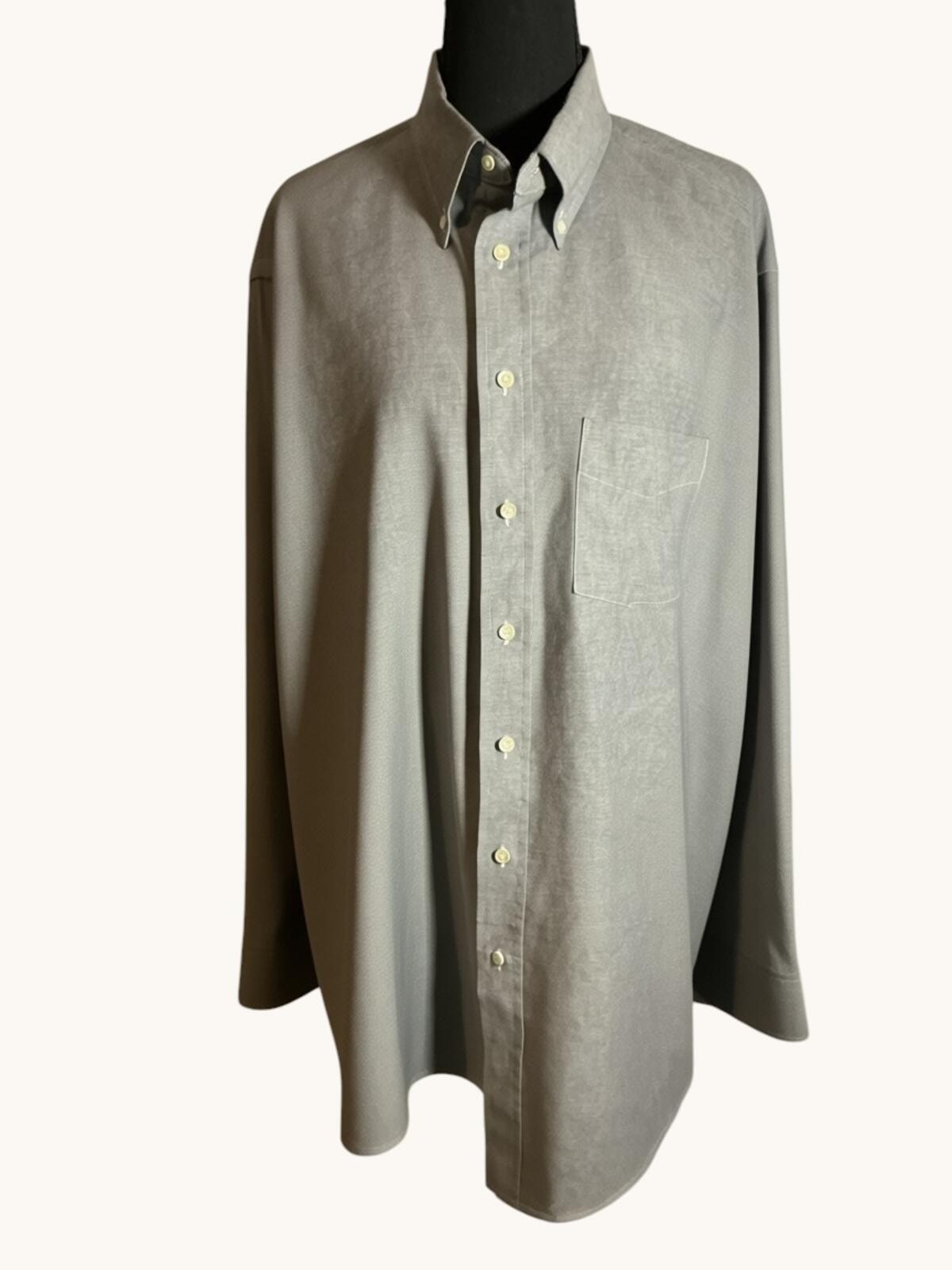Gap Gray Long Sleeve Button-Down Shirt
