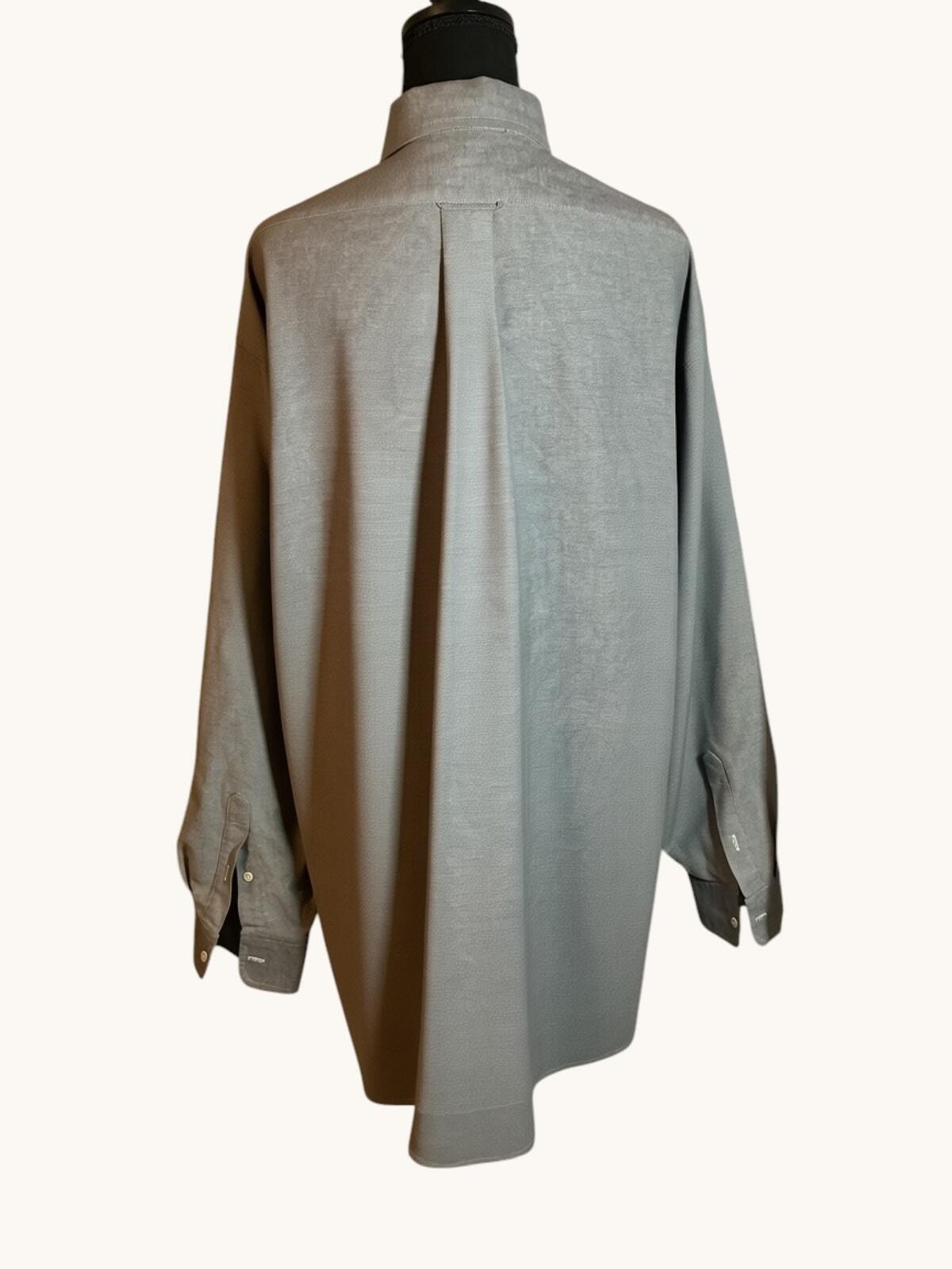 Gap Gray Long Sleeve Button-Down Shirt