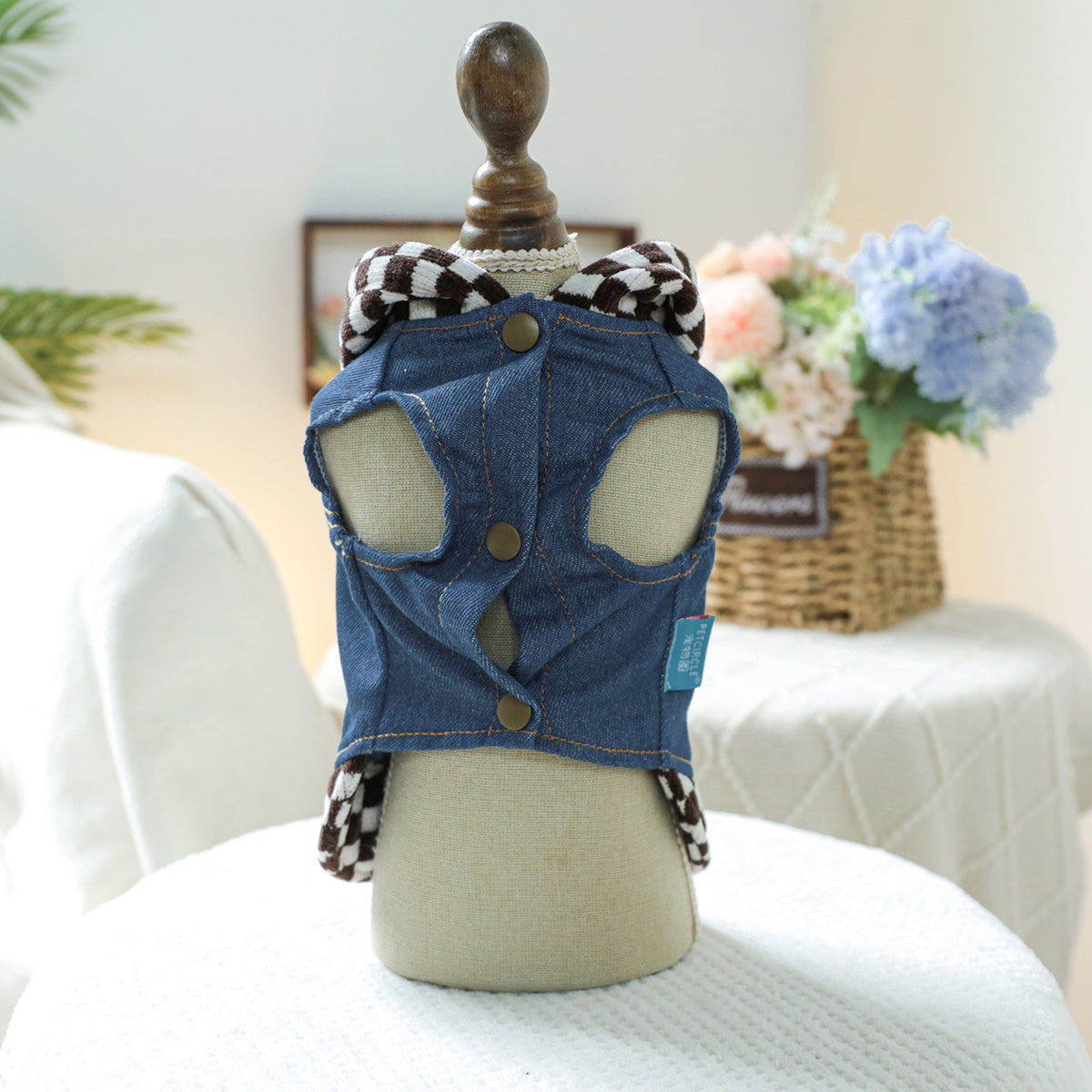 Plaid Star Faux Denim Dog & Cat Outfit - Brown & White Checkered Pet Clothes with "Super Star" Embroidery, Snap Button Closure, Casual Fashion for Small Dogs & Cats, Stylish Outdoor Wear, Dog Clothes, Playful Pet Apparel, Dur