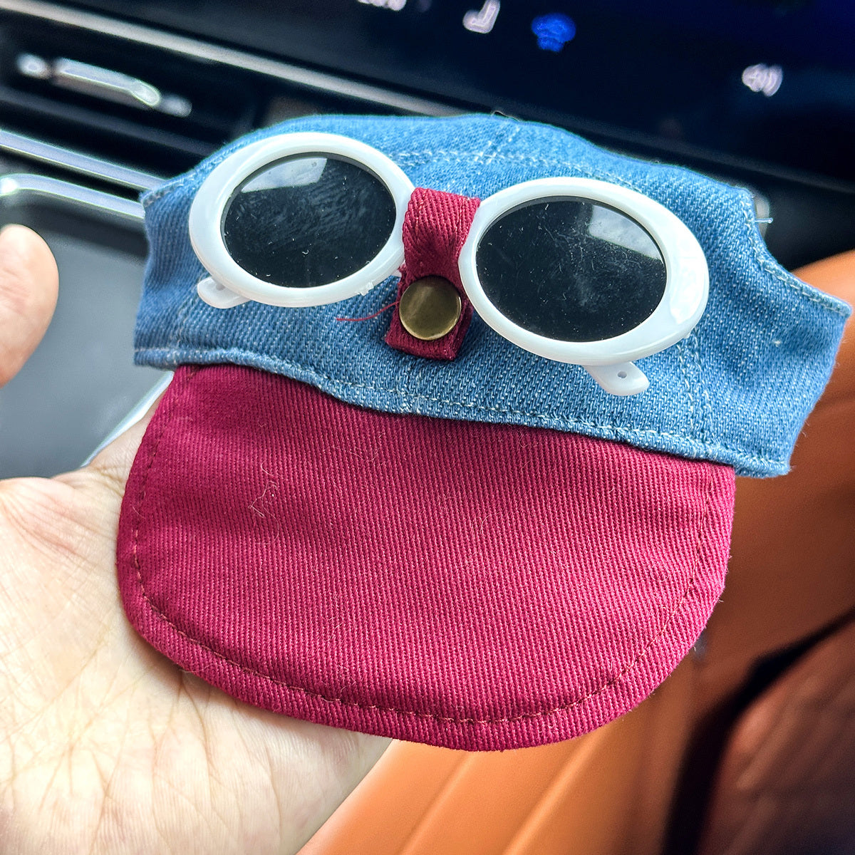 Pet Clothes for Dogs and Cats - Stylish, Comfortable, Easy-to-Wear Snap-On Outfit with Green Hat & White Fashion Glasses for Small Puppies and Kittens, Perfect for Outdoor Adventures, Car Dashboard Accessorie, Car Accessorie